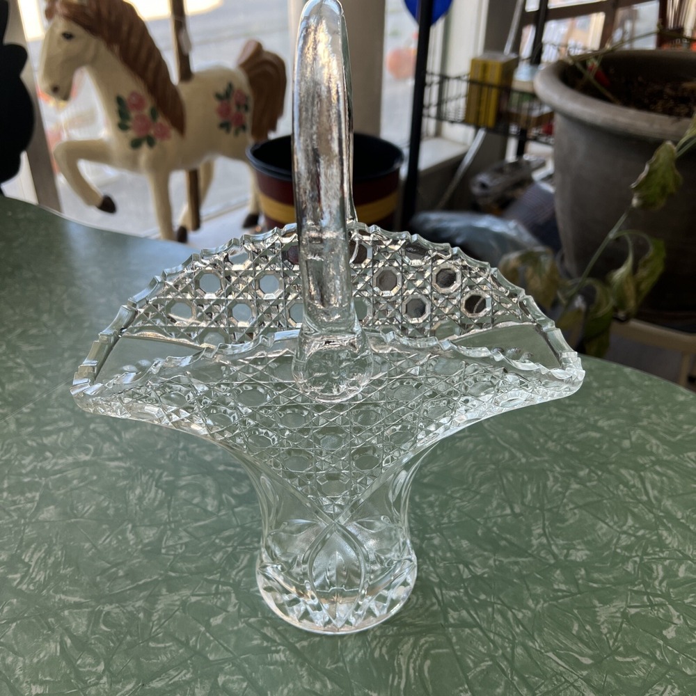 LE‎ Smith Crystal Glass Innovation Buttons Stars Leaves Basket Vase (eg)